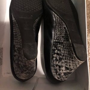 AEROSOLE wedges size 8